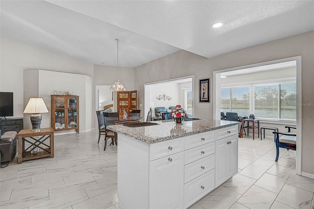 На продажу: $329,900 (3 спален, 2 ванн, 1659 Квадратных фут)