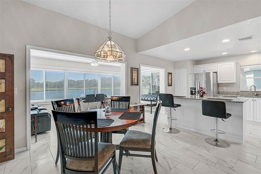 На продажу: $329,900 (3 спален, 2 ванн, 1659 Квадратных фут)