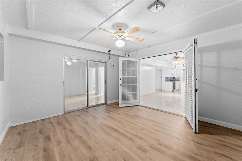 На продажу: $350,000 (3 спален, 2 ванн, 1571 Квадратных фут)