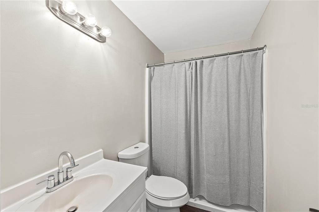 En Venta: $549,000 (2 camas, 1 baños, 776 Pies cuadrados)