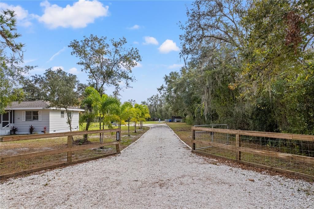 En Venta: $549,000 (2 camas, 1 baños, 776 Pies cuadrados)