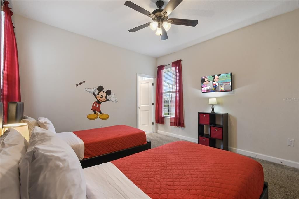 На продажу: $545,000 (5 спален, 5 ванн, 3081 Квадратных фут)