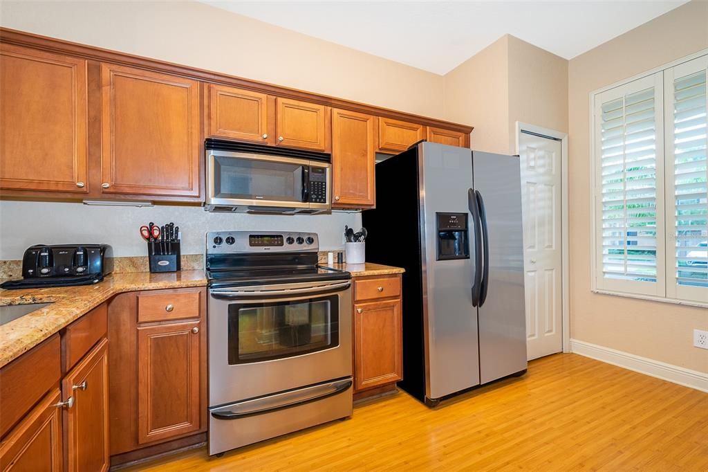 En Venta: $180,000 (4 camas, 3 baños, 1856 Pies cuadrados)