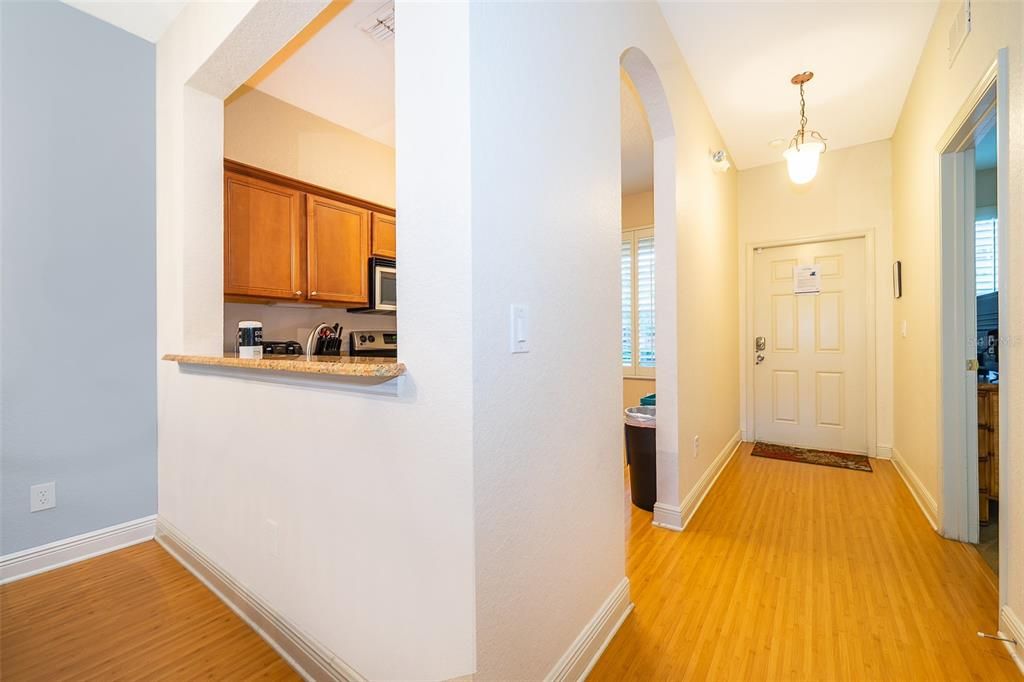 En Venta: $180,000 (4 camas, 3 baños, 1856 Pies cuadrados)