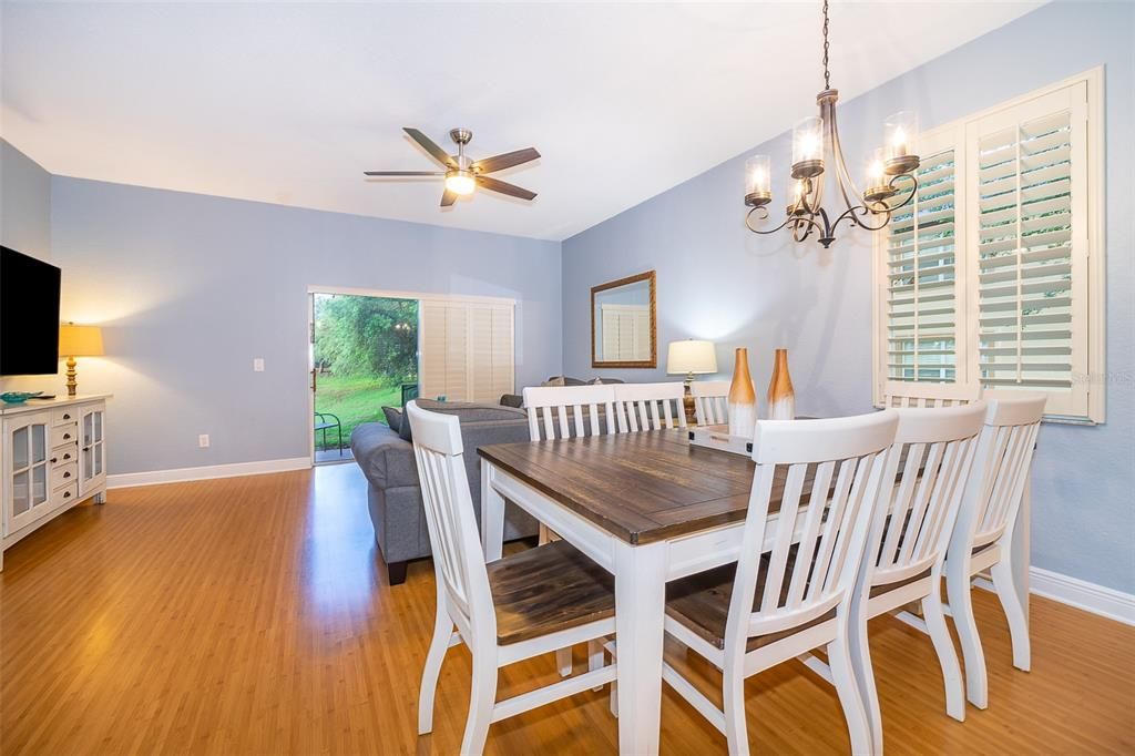 En Venta: $180,000 (4 camas, 3 baños, 1856 Pies cuadrados)