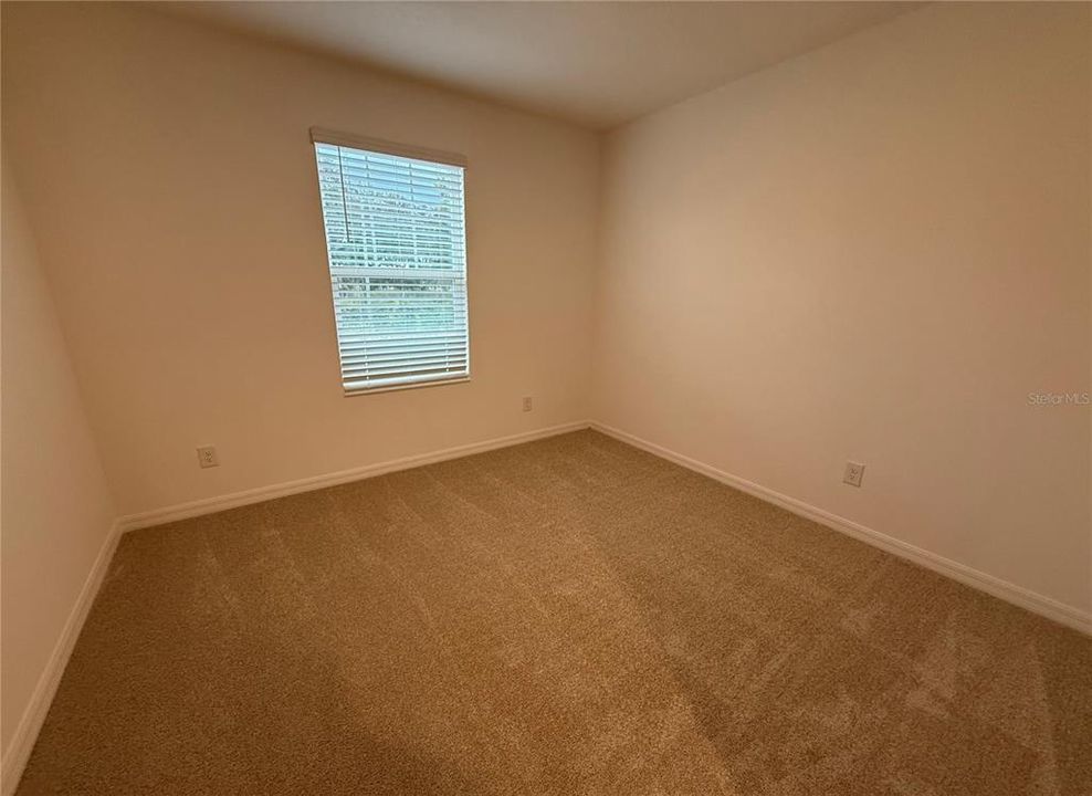 出租: $2,400 (4 贝兹, 2 浴室, 2140 平方英尺)