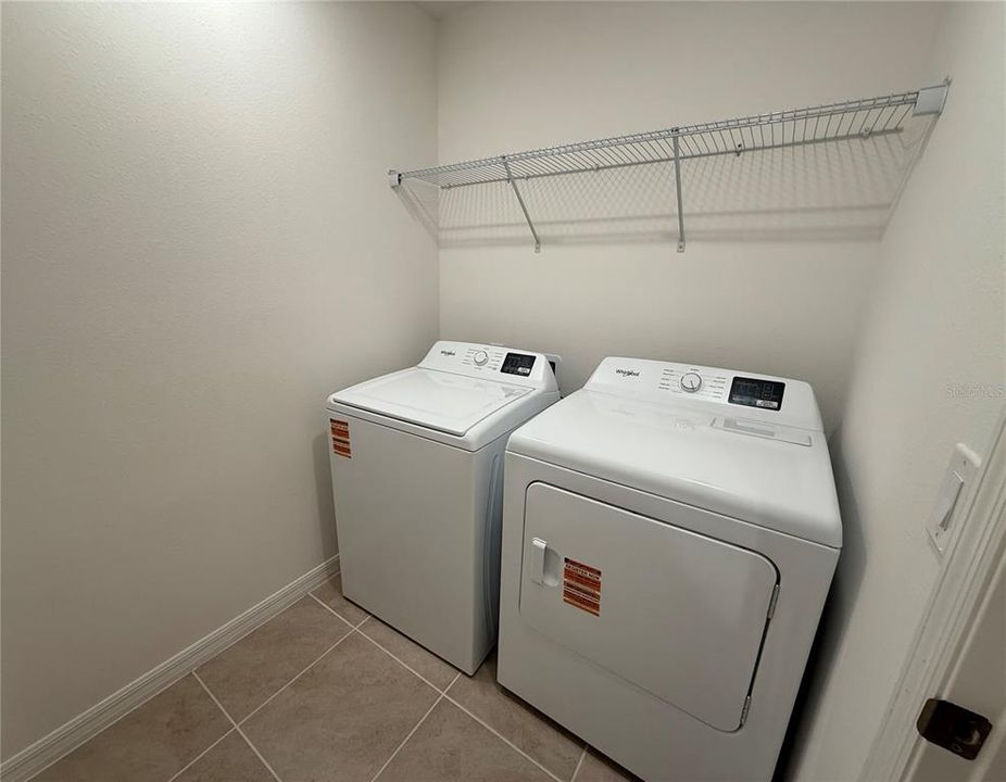 出租: $2,400 (4 贝兹, 2 浴室, 2140 平方英尺)