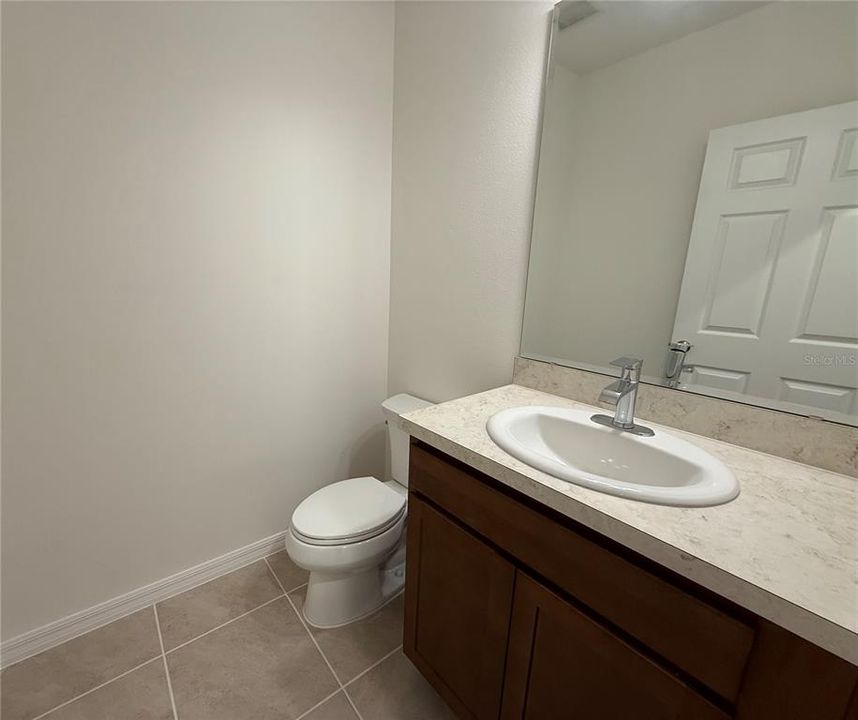 出租: $2,400 (4 贝兹, 2 浴室, 2140 平方英尺)