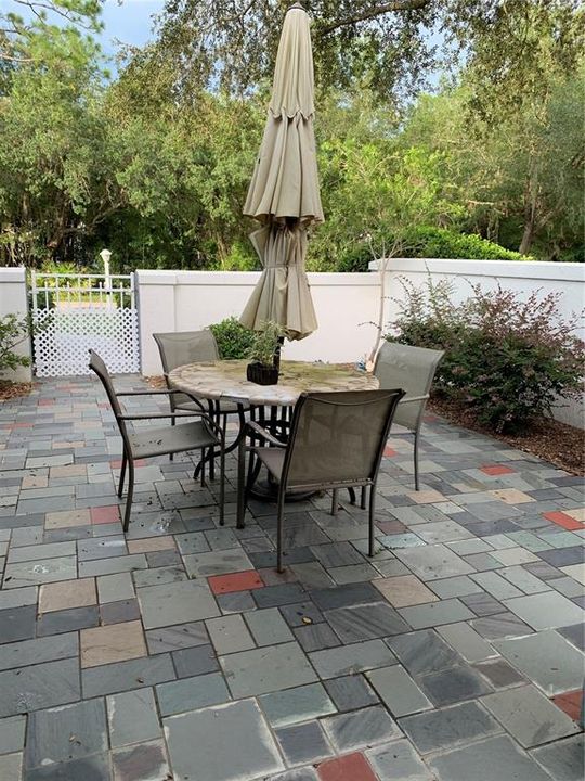 出租: $1,600 (2 贝兹, 2 浴室, 1229 平方英尺)