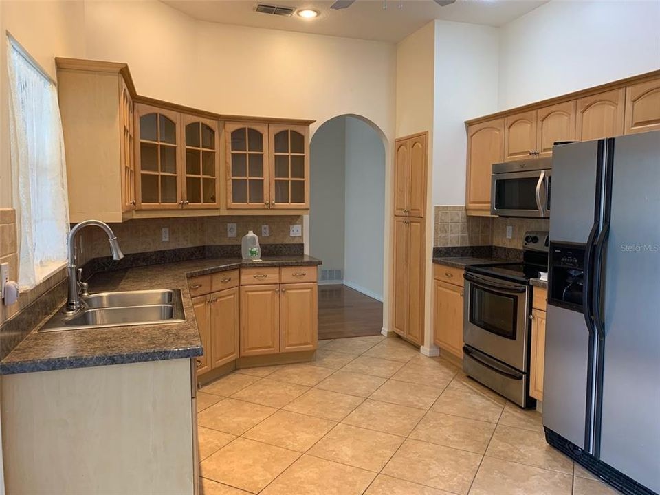 出租: $1,600 (2 贝兹, 2 浴室, 1229 平方英尺)