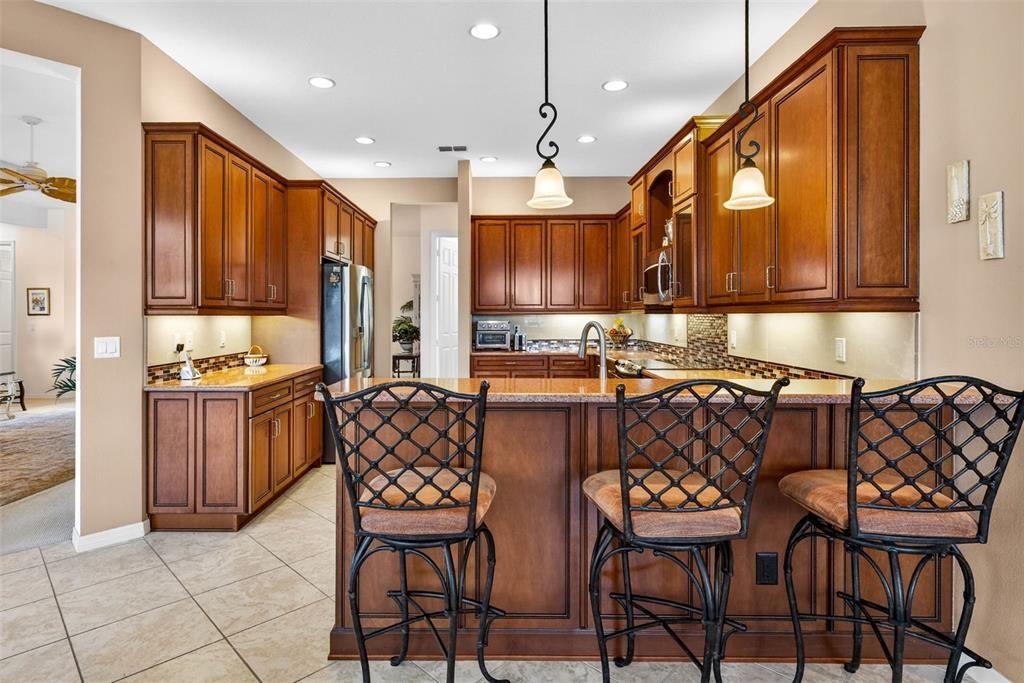 待售: $515,000 (3 贝兹, 2 浴室, 2465 平方英尺)