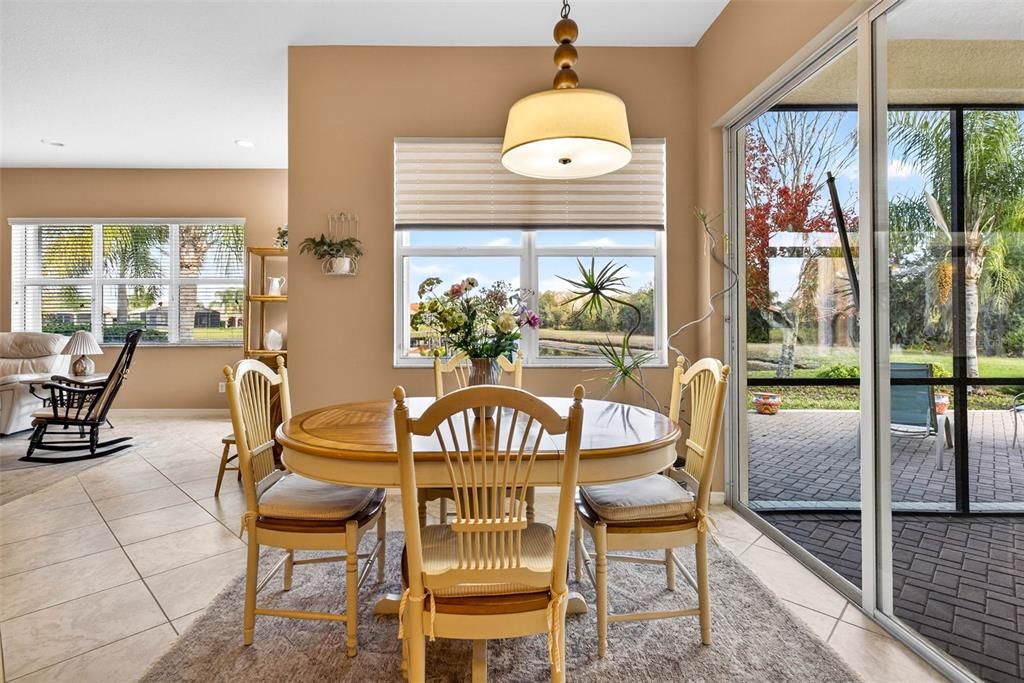 待售: $515,000 (3 贝兹, 2 浴室, 2465 平方英尺)