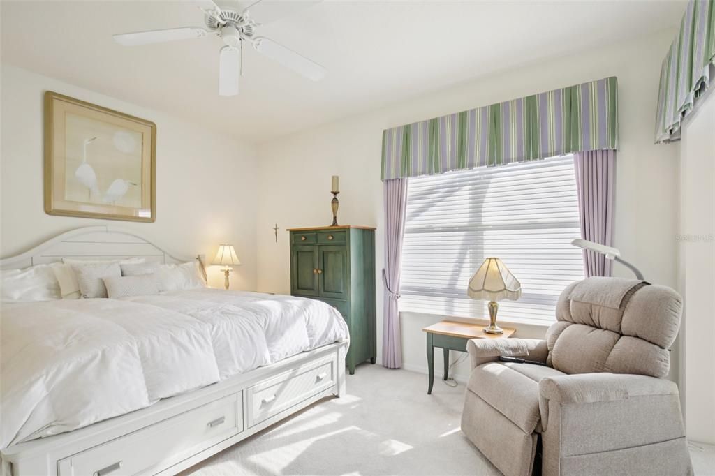 待售: $359,000 (2 贝兹, 2 浴室, 1540 平方英尺)