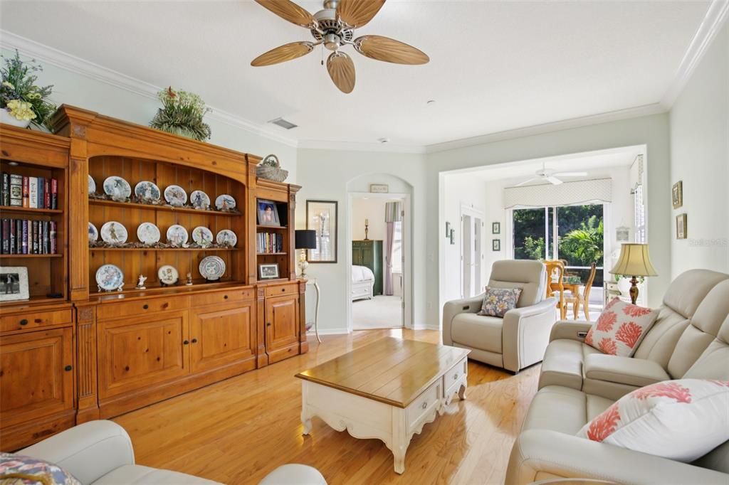 待售: $359,000 (2 贝兹, 2 浴室, 1540 平方英尺)