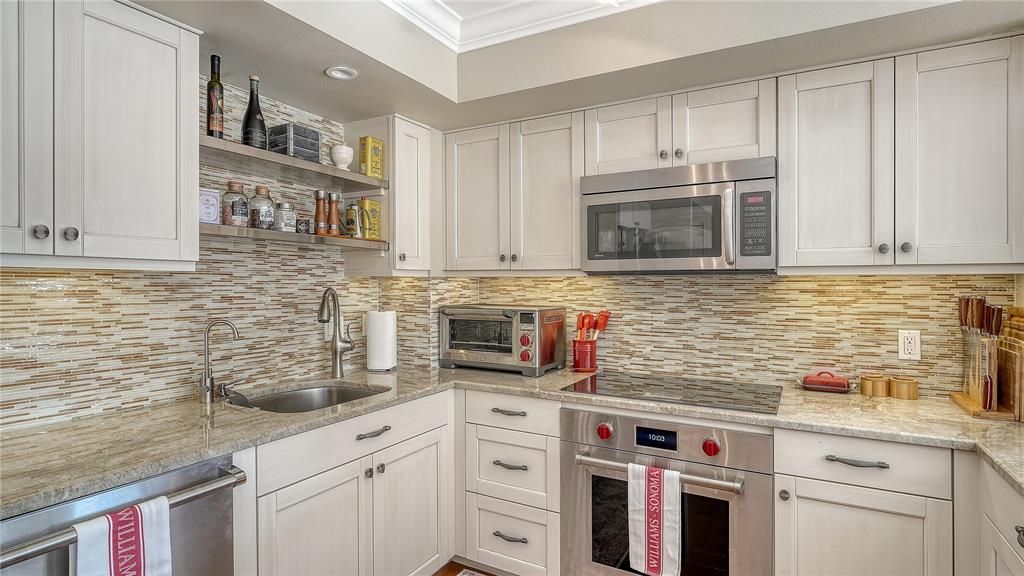 На продажу: $1,089,000 (2 спален, 2 ванн, 1602 Квадратных фут)