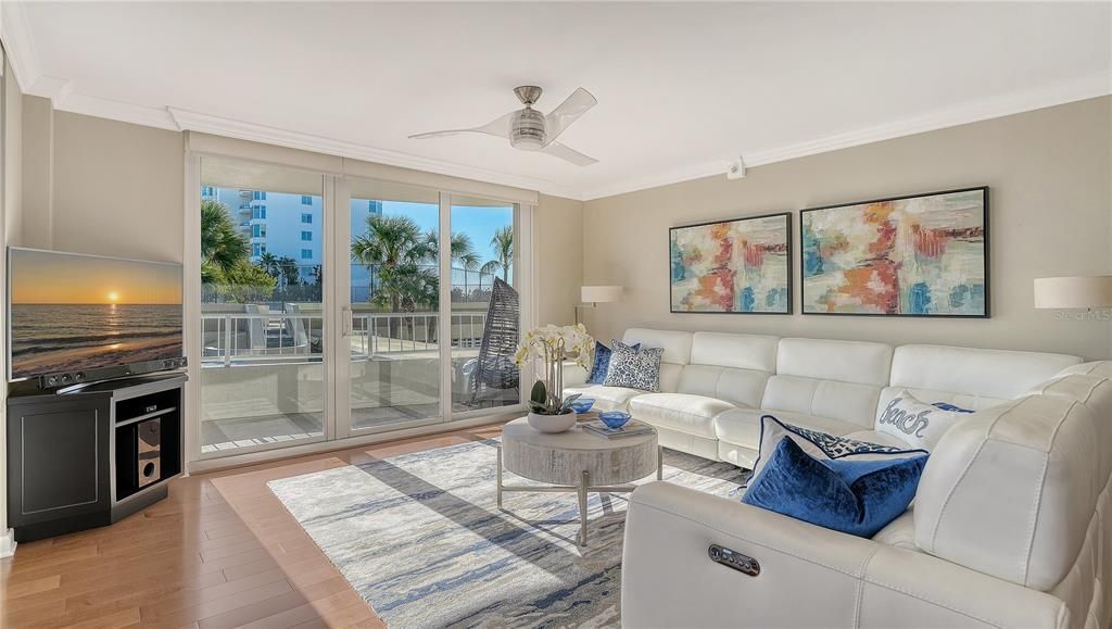 На продажу: $1,089,000 (2 спален, 2 ванн, 1602 Квадратных фут)