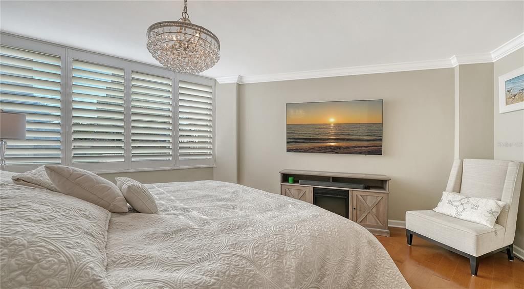 На продажу: $1,089,000 (2 спален, 2 ванн, 1602 Квадратных фут)