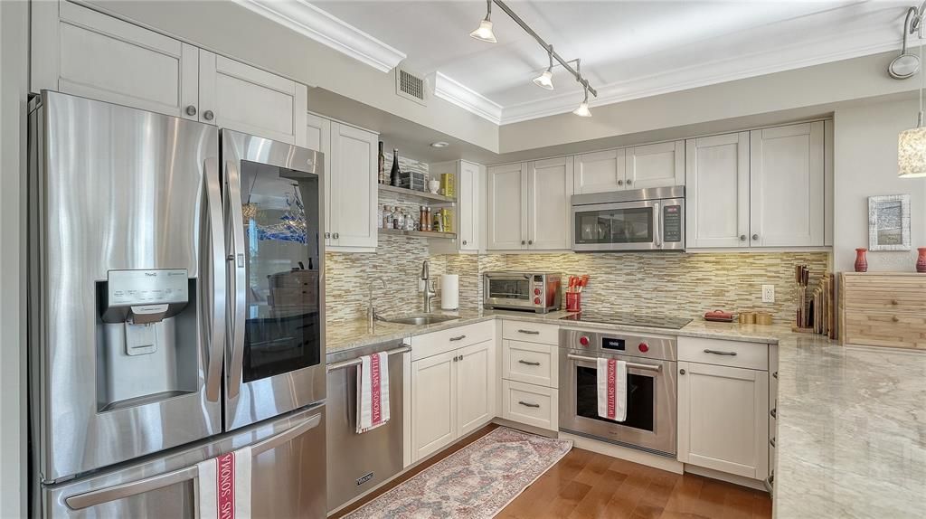 На продажу: $1,089,000 (2 спален, 2 ванн, 1602 Квадратных фут)