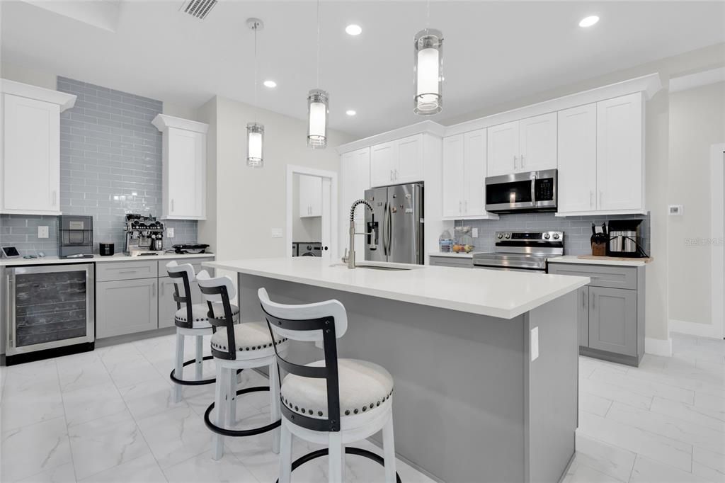 For Sale: $419,900 (4 beds, 2 baths, 1829 Square Feet)