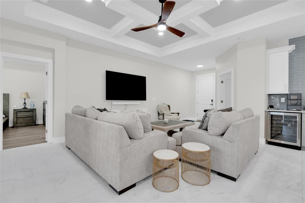 For Sale: $419,900 (4 beds, 2 baths, 1829 Square Feet)