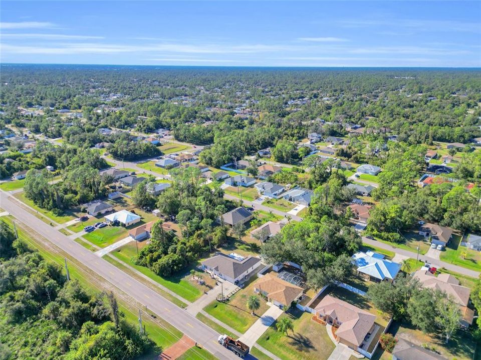 For Sale: $419,900 (4 beds, 2 baths, 1829 Square Feet)