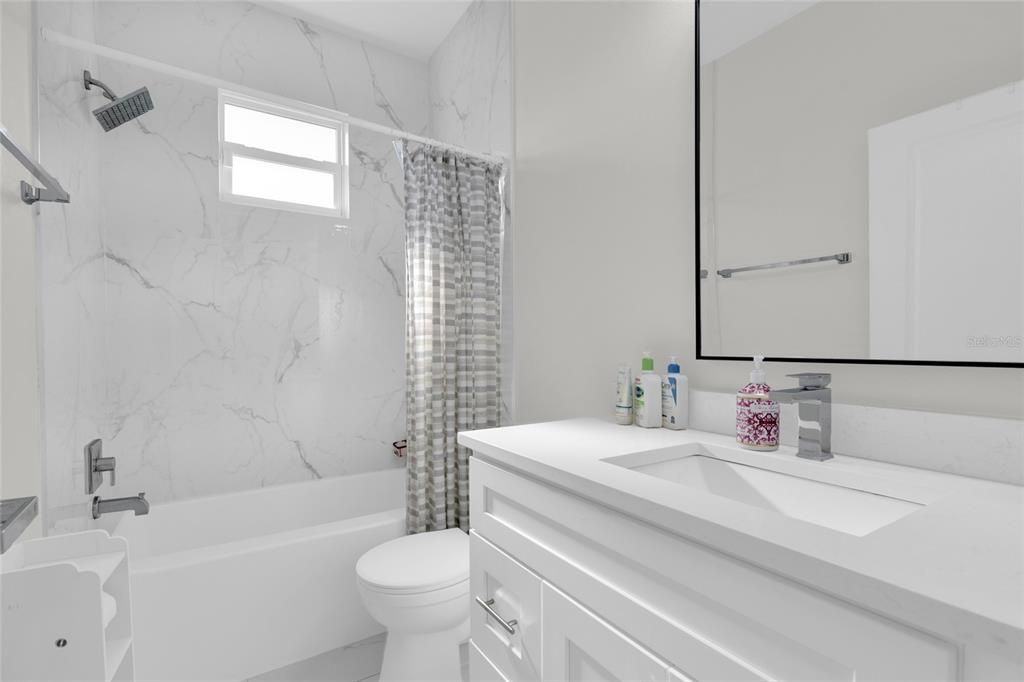 For Sale: $419,900 (4 beds, 2 baths, 1829 Square Feet)