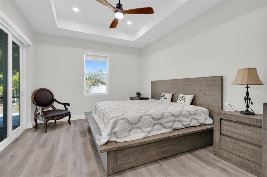 For Sale: $419,900 (4 beds, 2 baths, 1829 Square Feet)