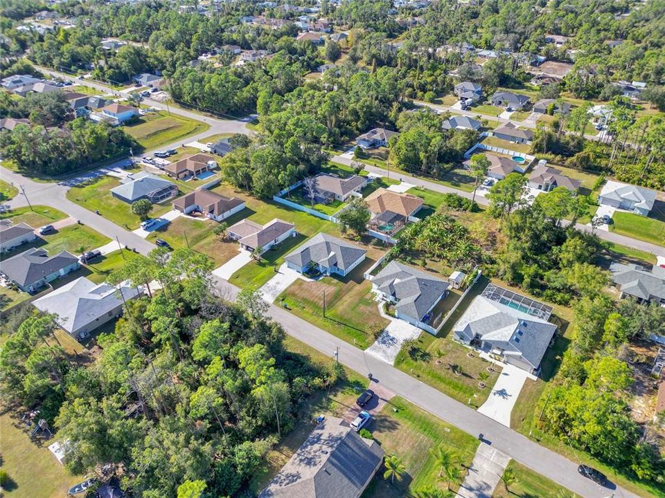 For Sale: $419,900 (4 beds, 2 baths, 1829 Square Feet)