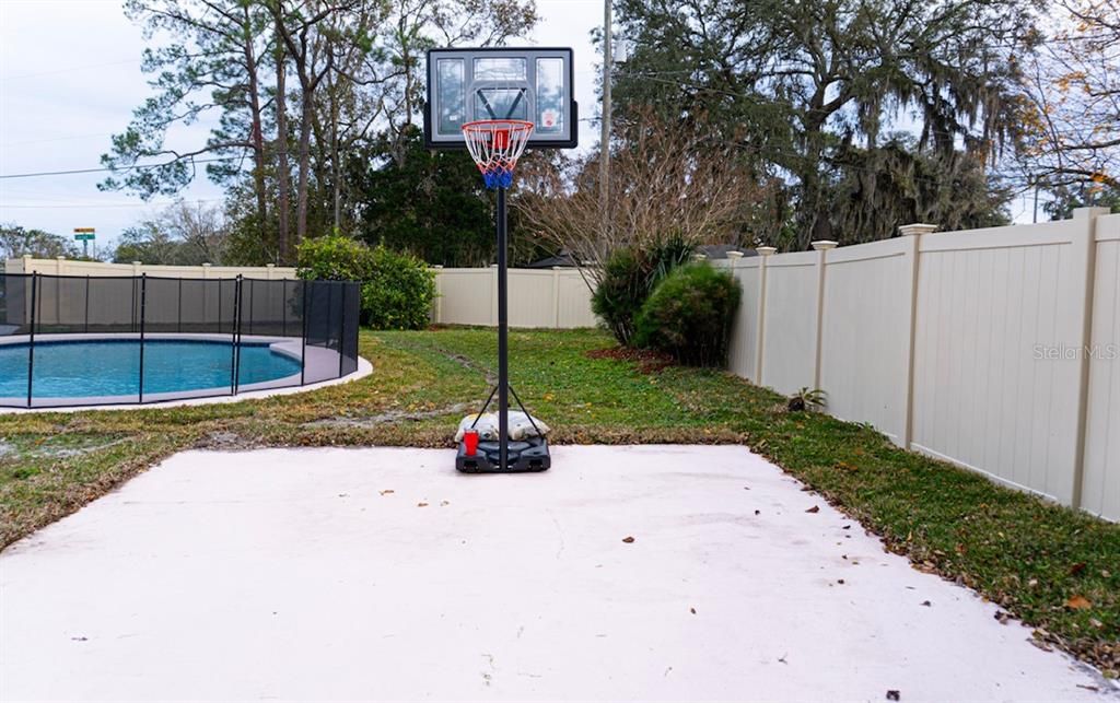 出租: $2,500 (3 贝兹, 2 浴室, 1624 平方英尺)