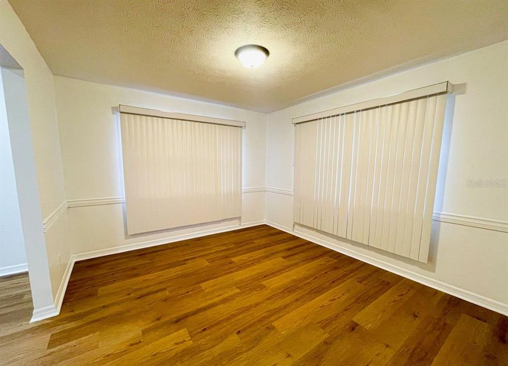 出租: $2,500 (3 贝兹, 2 浴室, 1624 平方英尺)