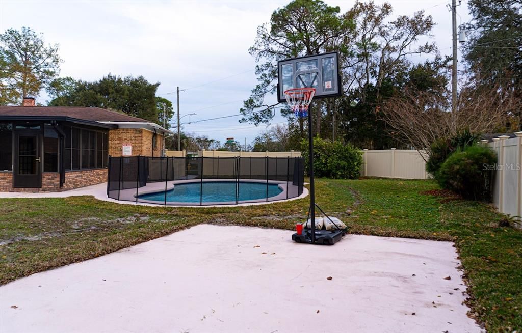 出租: $2,500 (3 贝兹, 2 浴室, 1624 平方英尺)