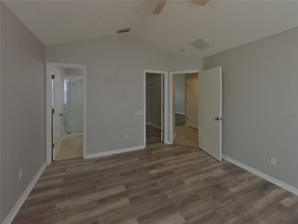 出租: $1,989 (3 贝兹, 2 浴室, 1226 平方英尺)