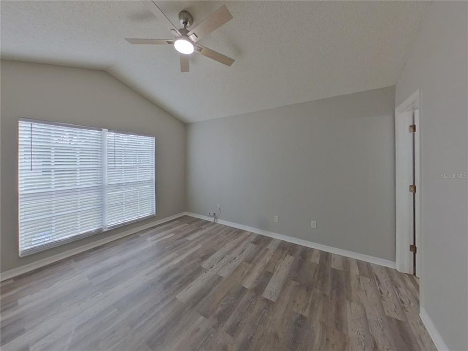 出租: $1,989 (3 贝兹, 2 浴室, 1226 平方英尺)