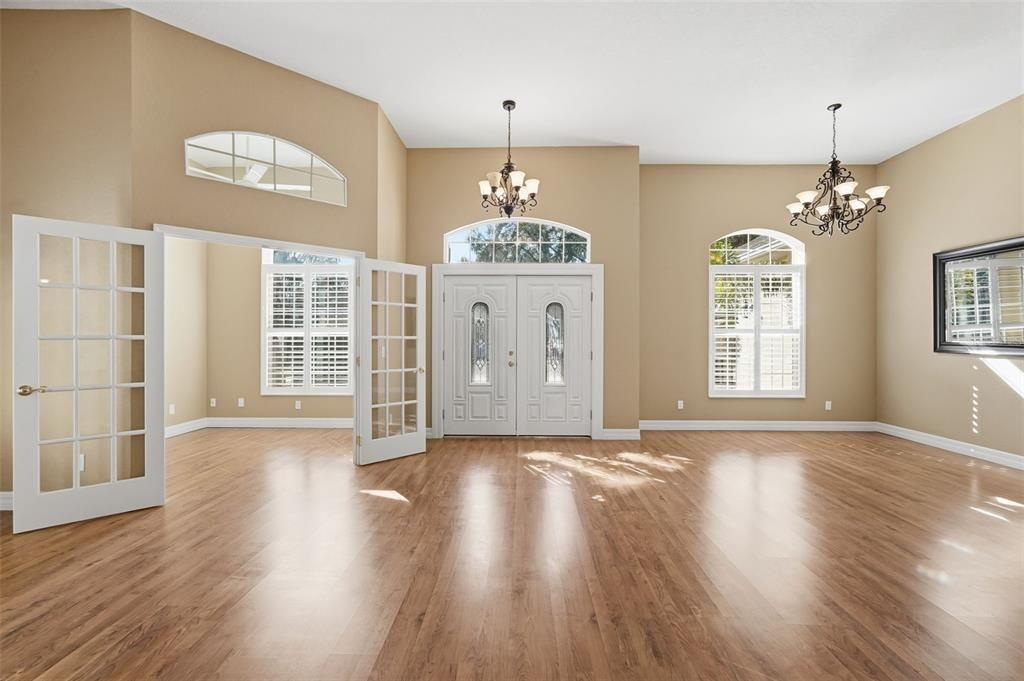 Activo con contrato: $499,900 (3 camas, 2 baños, 3543 Pies cuadrados)