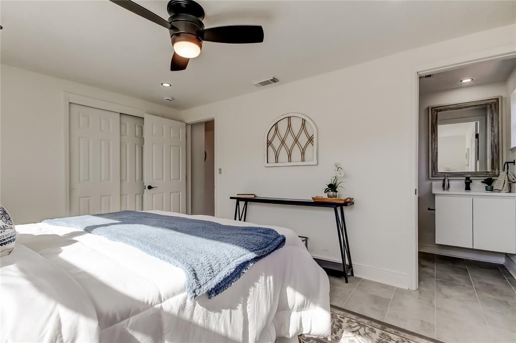 На продажу: $245,000 (3 спален, 2 ванн, 1134 Квадратных фут)