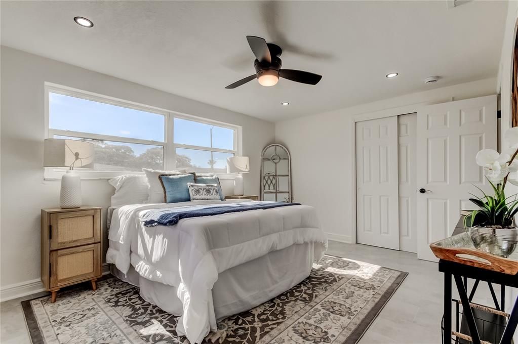 На продажу: $245,000 (3 спален, 2 ванн, 1134 Квадратных фут)