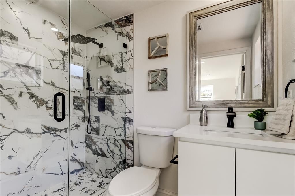 На продажу: $245,000 (3 спален, 2 ванн, 1134 Квадратных фут)