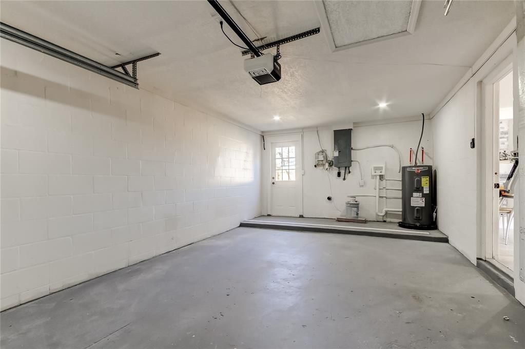 На продажу: $245,000 (3 спален, 2 ванн, 1134 Квадратных фут)