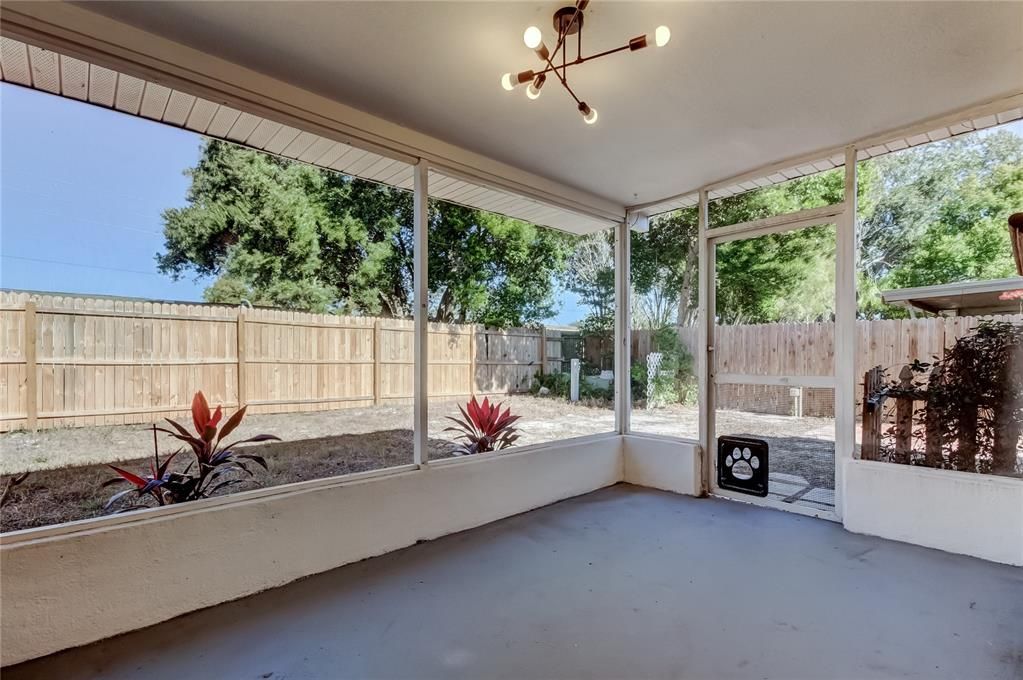 На продажу: $245,000 (3 спален, 2 ванн, 1134 Квадратных фут)