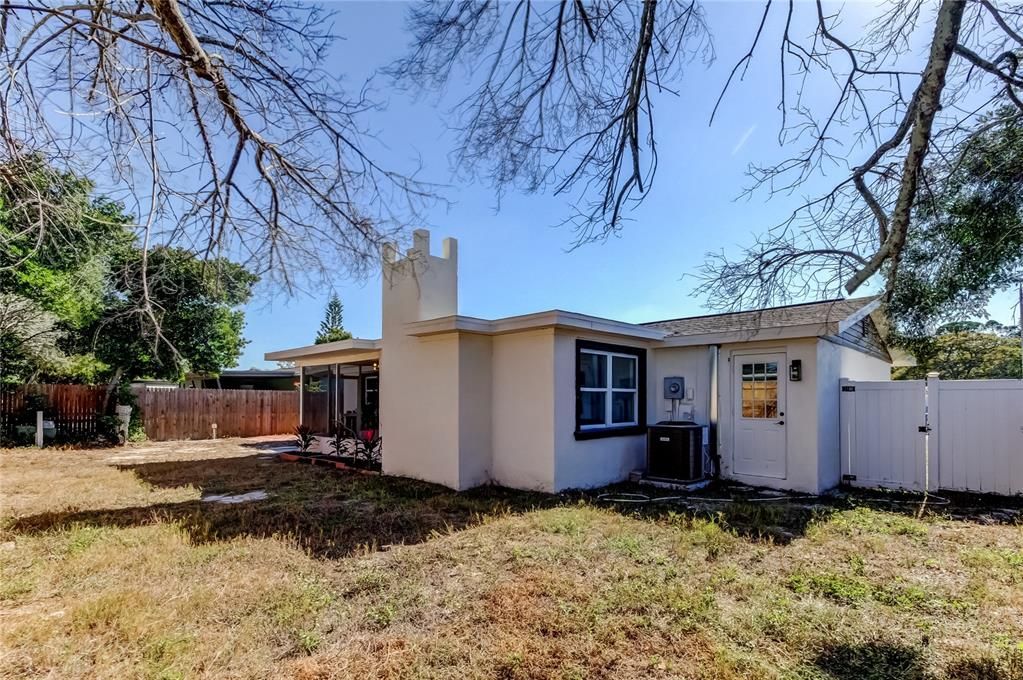 На продажу: $245,000 (3 спален, 2 ванн, 1134 Квадратных фут)