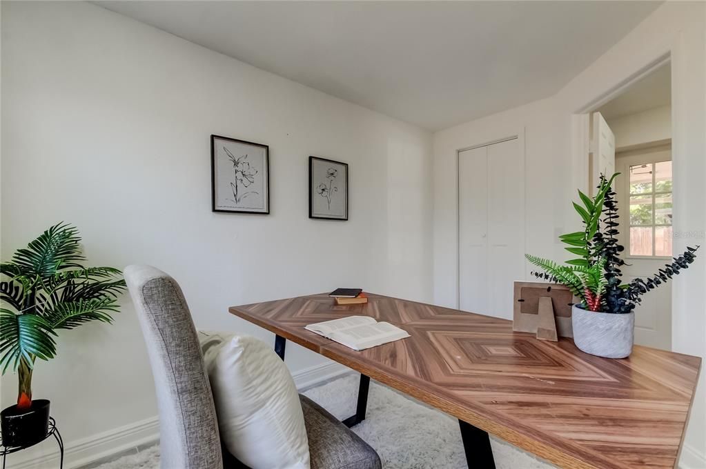 На продажу: $245,000 (3 спален, 2 ванн, 1134 Квадратных фут)