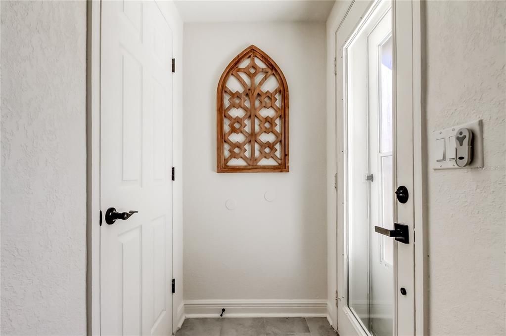 На продажу: $245,000 (3 спален, 2 ванн, 1134 Квадратных фут)