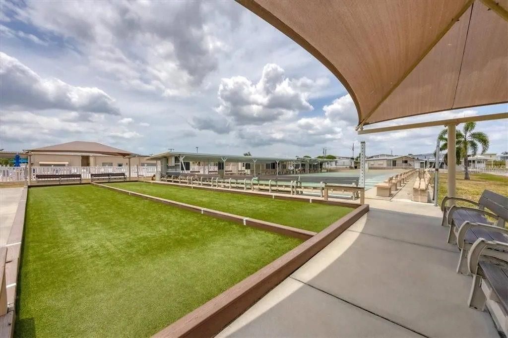 待售: $220,000 (2 贝兹, 2 浴室, 1468 平方英尺)