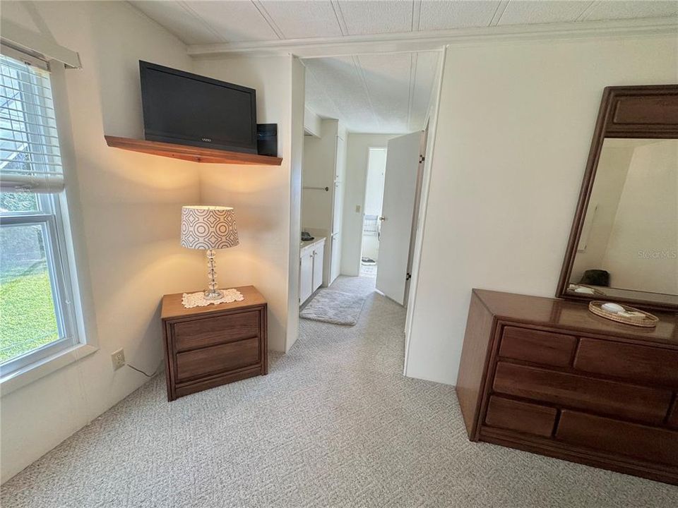 待售: $220,000 (2 贝兹, 2 浴室, 1468 平方英尺)