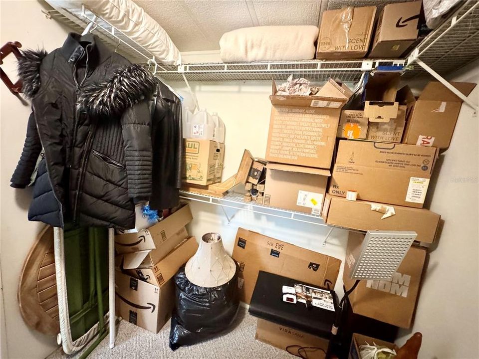 待售: $220,000 (2 贝兹, 2 浴室, 1468 平方英尺)