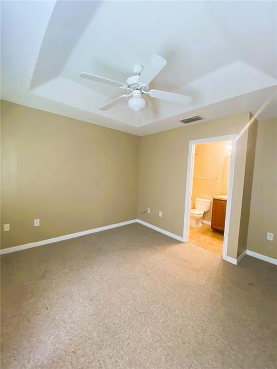 For Rent: $1,900 (3 beds, 2 baths, 1362 Square Feet)