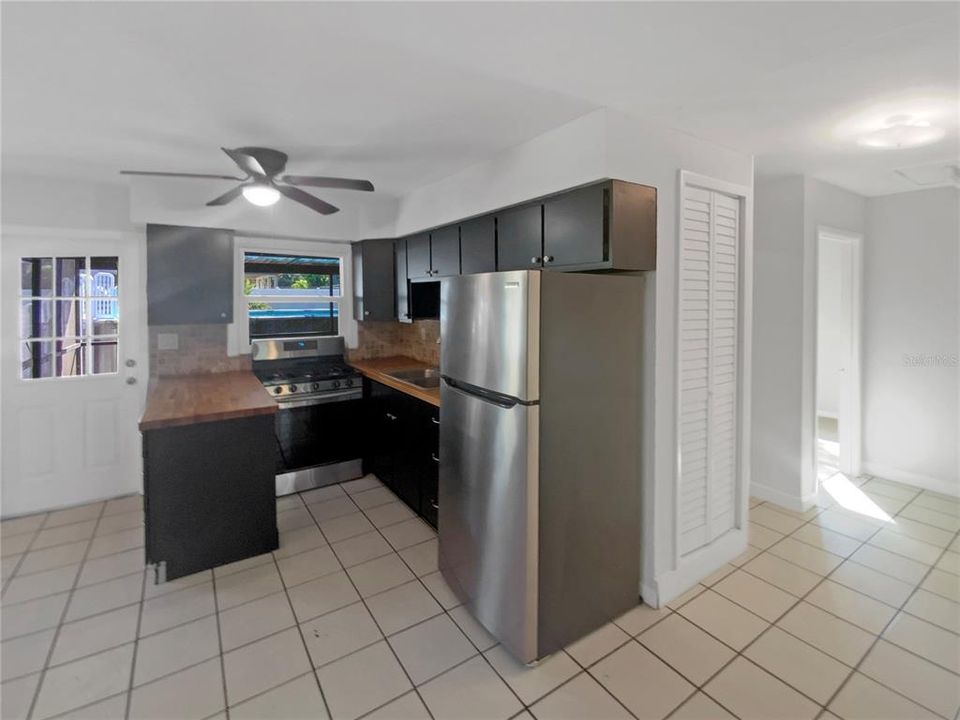 En Venta: $250,000 (3 camas, 1 baños, 1014 Pies cuadrados)