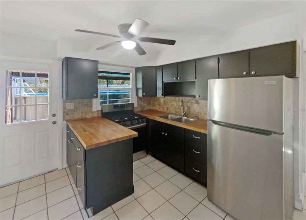 En Venta: $250,000 (3 camas, 1 baños, 1014 Pies cuadrados)