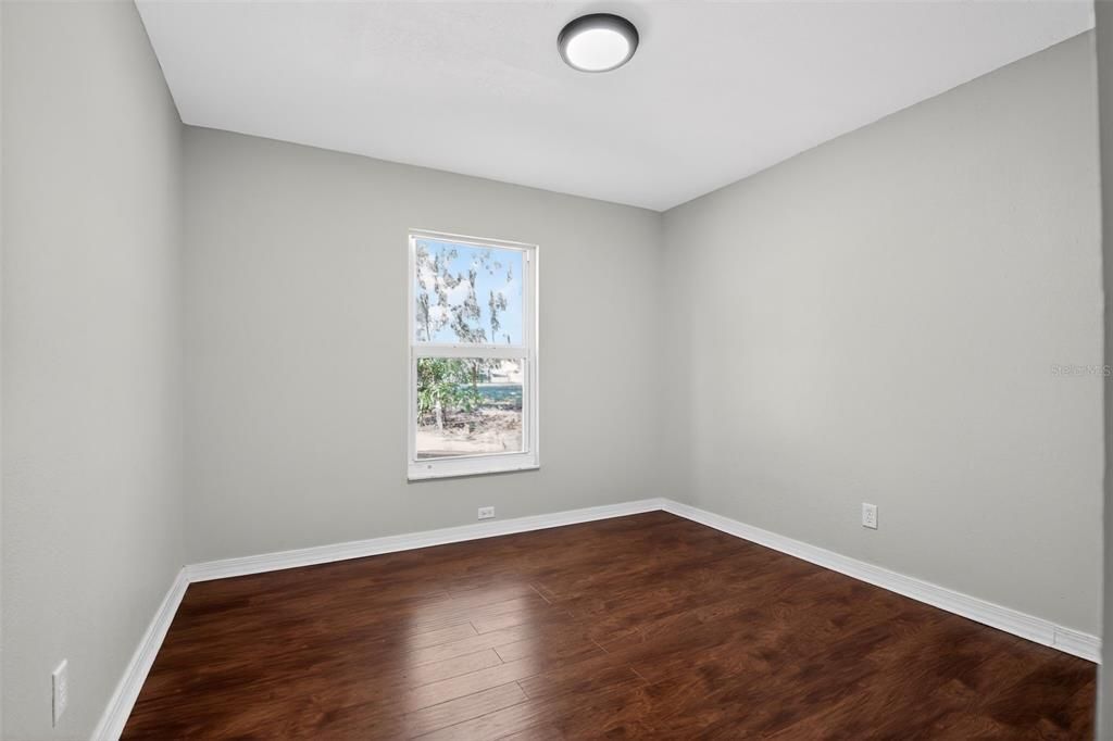 На продажу: $349,900 (3 спален, 2 ванн, 1260 Квадратных фут)