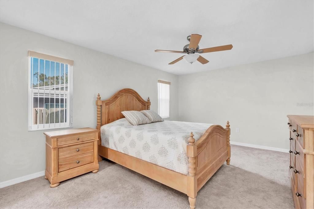 待售: $475,000 (2 贝兹, 2 浴室, 1500 平方英尺)